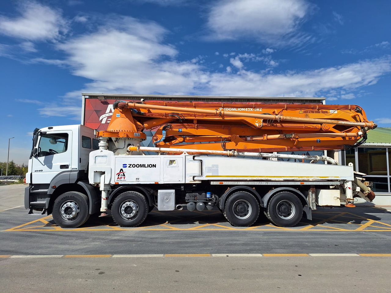 MERCEDES-BENZ AXOR 4140 ZOOMLION 43X-5RZ - Betonpumpe: billede 5 MERCEDES-BENZ AXOR 4140 ZOOMLION 43X-5RZ - Betonpumpe: billede 5