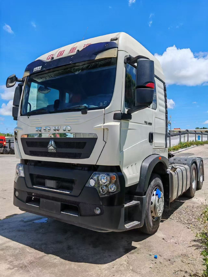SINOTRUK howo 371,430 ,460 tractor multiple models used and stock new tractors Customizable - Trækker: billede 1 SINOTRUK howo 371,430 ,460 tractor multiple models used and stock new tractors Customizable - Trækker: billede 1