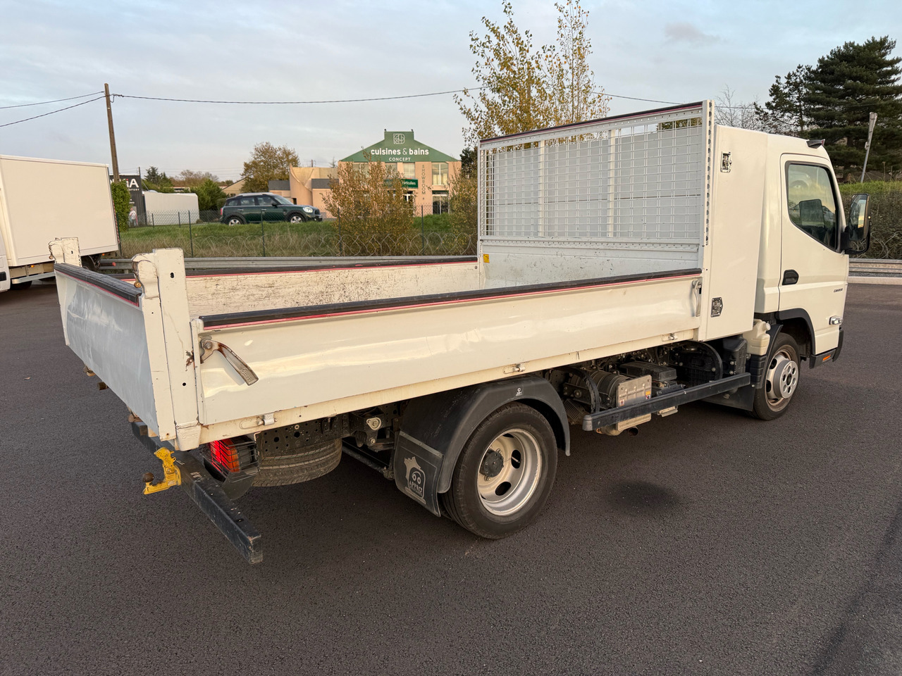 Mitsubishi Canter Fuso - Ladbil med tip: billede 4 Mitsubishi Canter Fuso - Ladbil med tip: billede 4