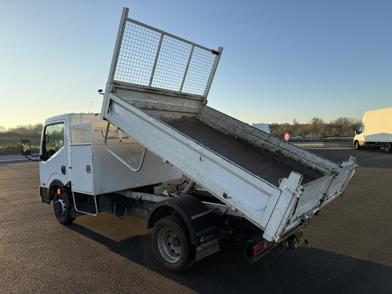 NISSAN CABSTAR 35.11 - Ladbil med tip: billede 4 NISSAN CABSTAR 35.11 - Ladbil med tip: billede 4