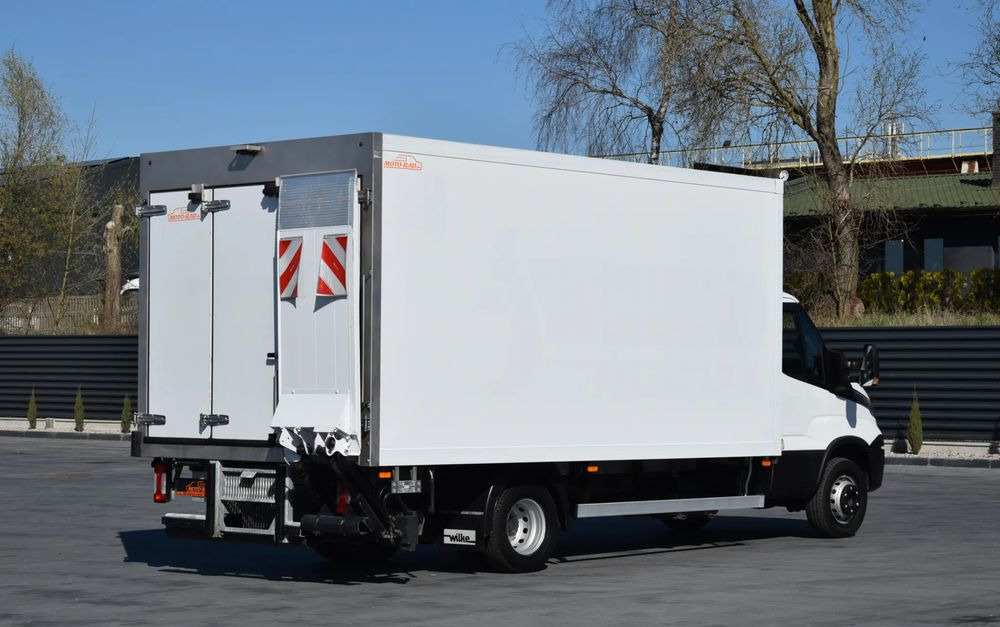 Iveco DAILY 70C18 / 3.0 - 180 KM / AUTOMAT HI-MATIC / 3 OSOBY / CHŁODNIA - MROŹNIA 4,55 M / AGREGAD FRIGOBLOCK / WINDA SORENSEN / KLIMA / TEMPOMAT / KAMERA COFANIA / REGULOWANE ZAWIESZENIE / SERWISOWA - Kølevogn lastbil: billede 5 Iveco DAILY 70C18 / 3.0 - 180 KM / AUTOMAT HI-MATIC / 3 OSOBY / CHŁODNIA - MROŹNIA 4,55 M / AGREGAD FRIGOBLOCK / WINDA SORENSEN / KLIMA / TEMPOMAT / KAMERA COFANIA / REGULOWANE ZAWIESZENIE / SERWISOWA - Kølevogn lastbil: billede 5