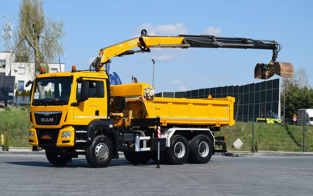 MAN TGS 26.400 / 6x4 / EURO 6 / UDT / HDS FASSI 165 / WYSUW x3 / ROTATOR / CHWYTAK / STEROWANIE RADIOWE / WZMOCNIONA RAMA / WYWROTKA / HYDROBURTA / AUTOMAT / 2017 / NOWE OPONY - 100% / NISKI PRZEBIEG - Tipvogn lastbil: billede 1 MAN TGS 26.400 / 6x4 / EURO 6 / UDT / HDS FASSI 165 / WYSUW x3 / ROTATOR / CHWYTAK / STEROWANIE RADIOWE / WZMOCNIONA RAMA / WYWROTKA / HYDROBURTA / AUTOMAT / 2017 / NOWE OPONY - 100% / NISKI PRZEBIEG - Tipvogn lastbil: billede 1