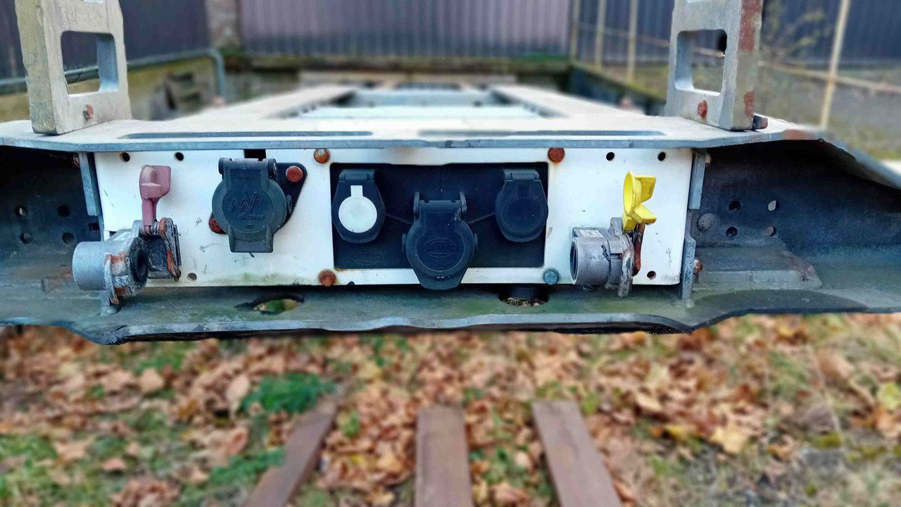 SCHMITZ CARGOBULL châssis porte-conteneur semi-remorque Os - type SGF*3 - adaptable pour conteneur 20' et 40' - Containerbil/ Veksellad sættevogn: billede 5 SCHMITZ CARGOBULL châssis porte-conteneur semi-remorque Os - type SGF*3 - adaptable pour conteneur 20' et 40' - Containerbil/ Veksellad sættevogn: billede 5