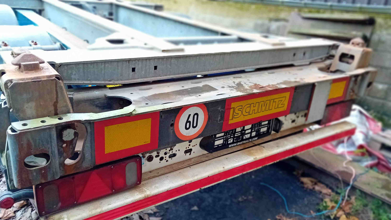 SCHMITZ CARGOBULL châssis porte-conteneur semi-remorque Os - type SGF*3 - adaptable pour conteneur 20' et 40' - Containerbil/ Veksellad sættevogn: billede 4 SCHMITZ CARGOBULL châssis porte-conteneur semi-remorque Os - type SGF*3 - adaptable pour conteneur 20' et 40' - Containerbil/ Veksellad sættevogn: billede 4