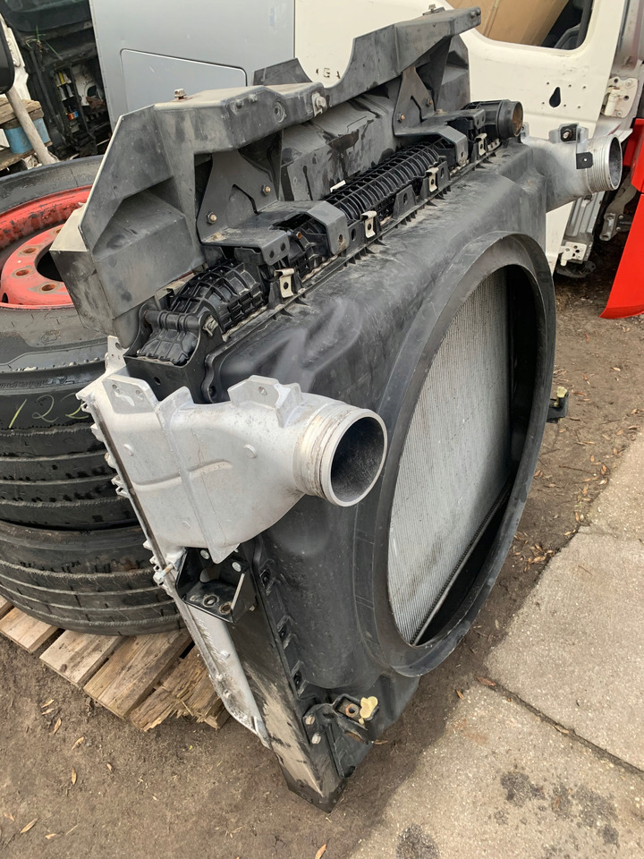 CHŁODNICA WODY POWIETRZA MERCEDES ACTROS MP4 MP 4 - Køler for Lastbil: billede 4 CHŁODNICA WODY POWIETRZA MERCEDES ACTROS MP4 MP 4 - Køler for Lastbil: billede 4
