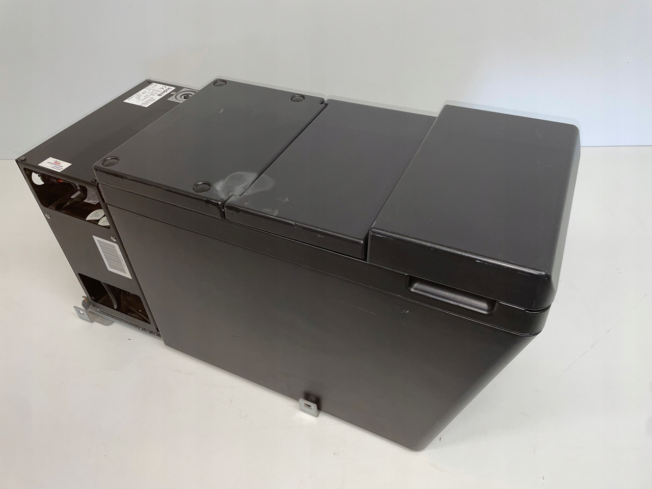 LODÓWKA CHŁODZIARKA IVECO STRALIS INTEL B 504195453 - Førerhus og interiør for Lastbil: billede 2 LODÓWKA CHŁODZIARKA IVECO STRALIS INTEL B 504195453 - Førerhus og interiør for Lastbil: billede 2