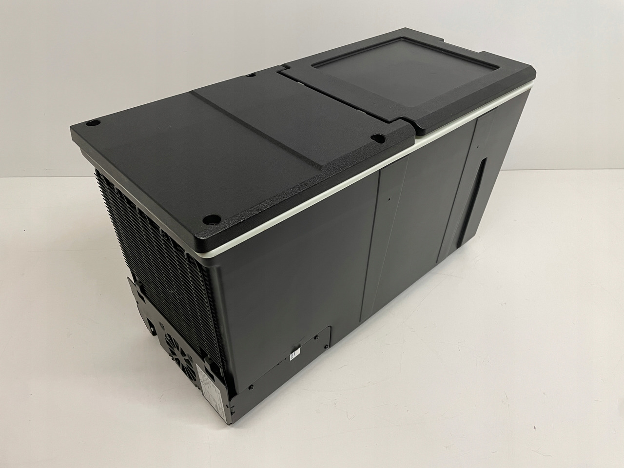 LODÓWKA CHŁODZIARKA MERCEDES ACTROS MP4 MP 4 A9608200306 - Førerhus og interiør for Lastbil: billede 3 LODÓWKA CHŁODZIARKA MERCEDES ACTROS MP4 MP 4 A9608200306 - Førerhus og interiør for Lastbil: billede 3