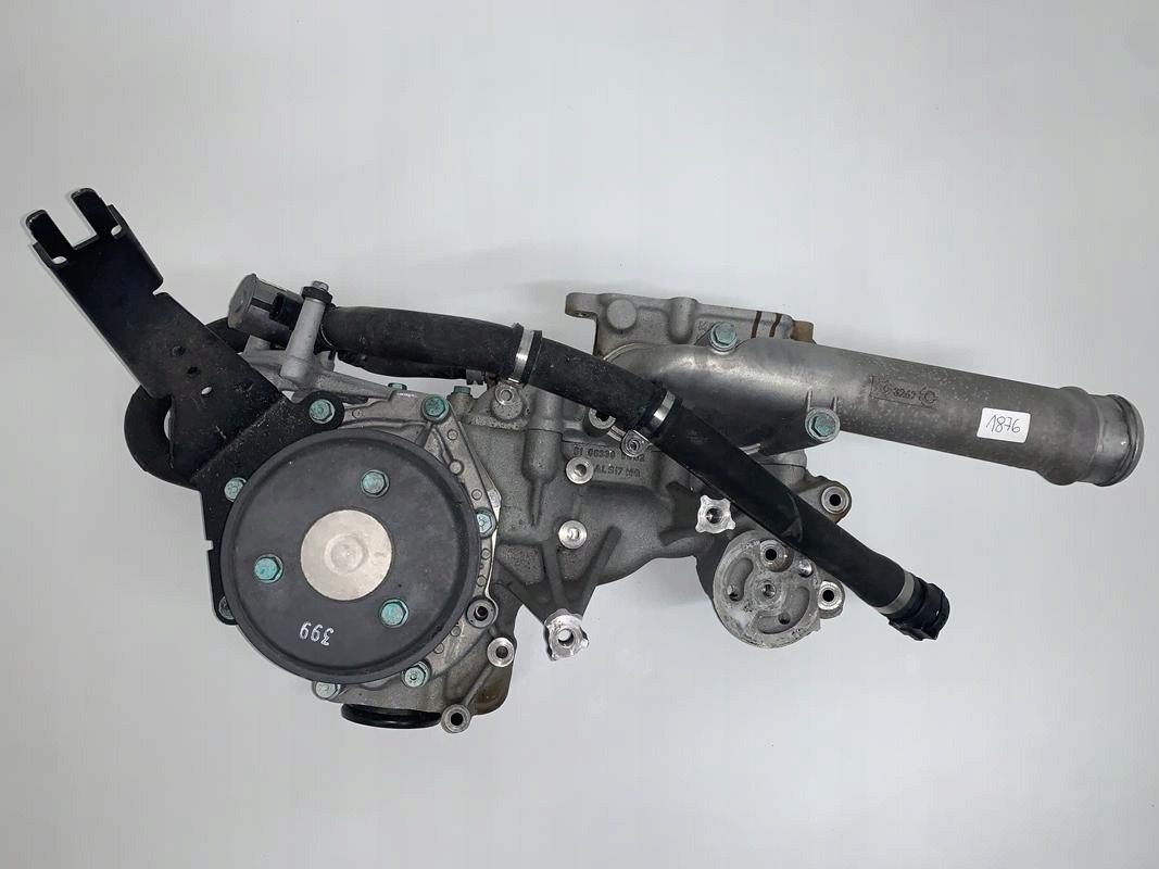 OBUDOWA POMPY WODY MAN TGX TGS EURO 6 D2676 - Kølevæskepumpe for Lastbil: billede 2 OBUDOWA POMPY WODY MAN TGX TGS EURO 6 D2676 - Kølevæskepumpe for Lastbil: billede 2