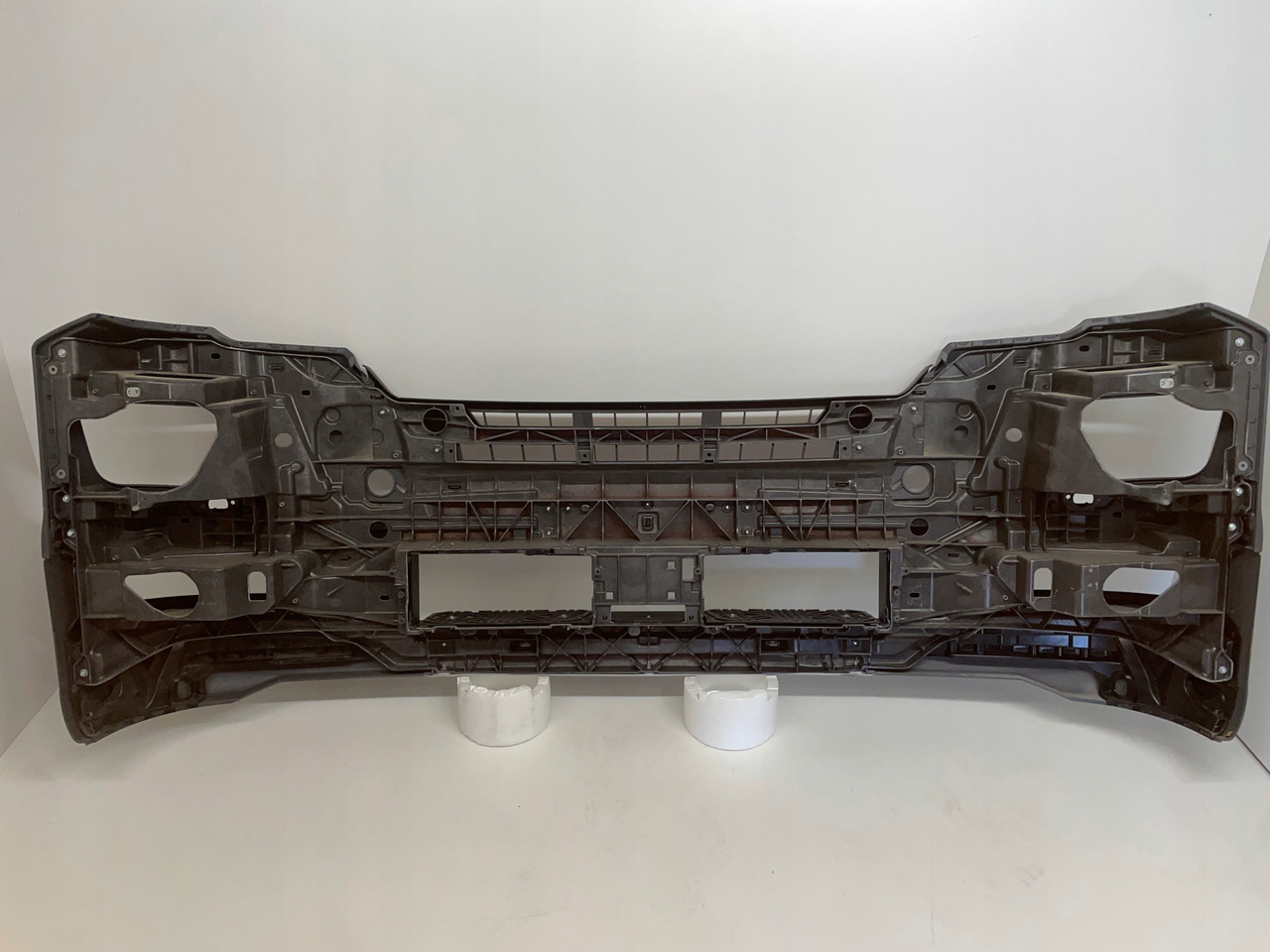 OKULAR STELAŻ OBUDOWA ZDERZAK MAN TG3 TGS3 TGS 3 81416105862 - Kofanger for Lastbil: billede 5 OKULAR STELAŻ OBUDOWA ZDERZAK MAN TG3 TGS3 TGS 3 81416105862 - Kofanger for Lastbil: billede 5