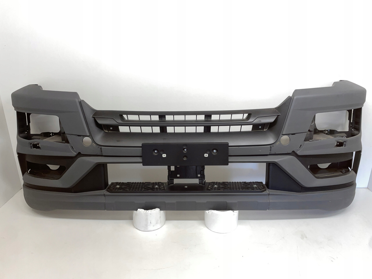 OKULAR STELAŻ OBUDOWA ZDERZAK MAN TG3 TGS3 TGS 3 81416105862 - Kofanger for Lastbil: billede 1 OKULAR STELAŻ OBUDOWA ZDERZAK MAN TG3 TGS3 TGS 3 81416105862 - Kofanger for Lastbil: billede 1