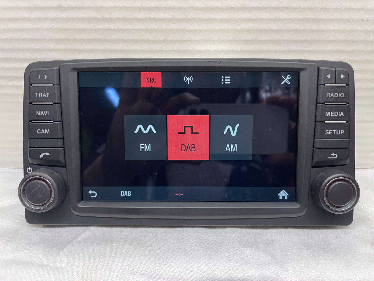 RADIO NAWIGACJA MAN TGS TGX EURO 6 81281006043 WYMIENIONY WYŚWIETLACZ - Navigationssystem for Lastbil: billede 1 RADIO NAWIGACJA MAN TGS TGX EURO 6 81281006043 WYMIENIONY WYŚWIETLACZ - Navigationssystem for Lastbil: billede 1