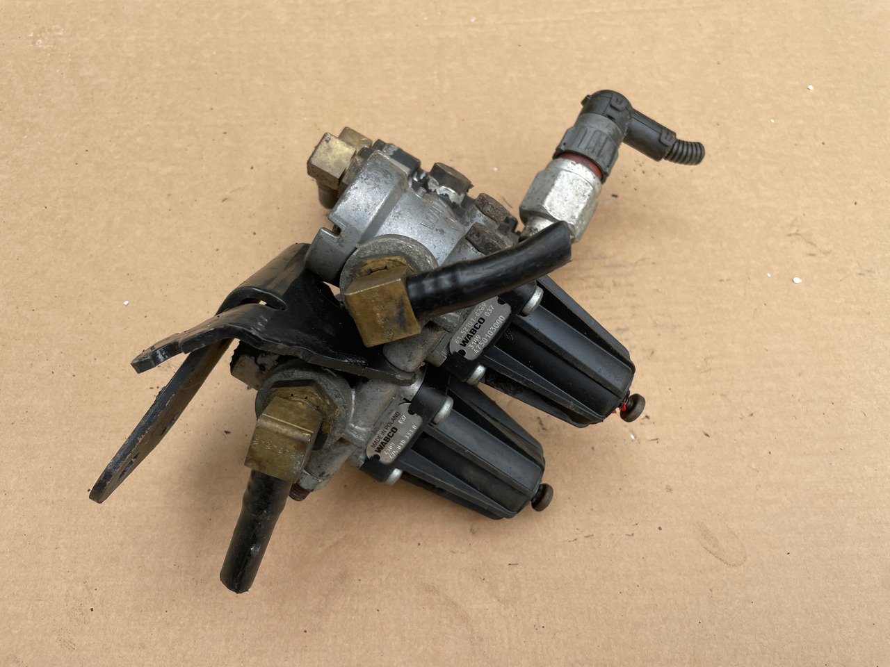 ZAWÓR REDUKCUJNY REDUKTOR CIŚNIENIA MAN TGA TGX TGS 4750103000 - Luftaffjedring for Lastbil: billede 4 ZAWÓR REDUKCUJNY REDUKTOR CIŚNIENIA MAN TGA TGX TGS 4750103000 - Luftaffjedring for Lastbil: billede 4