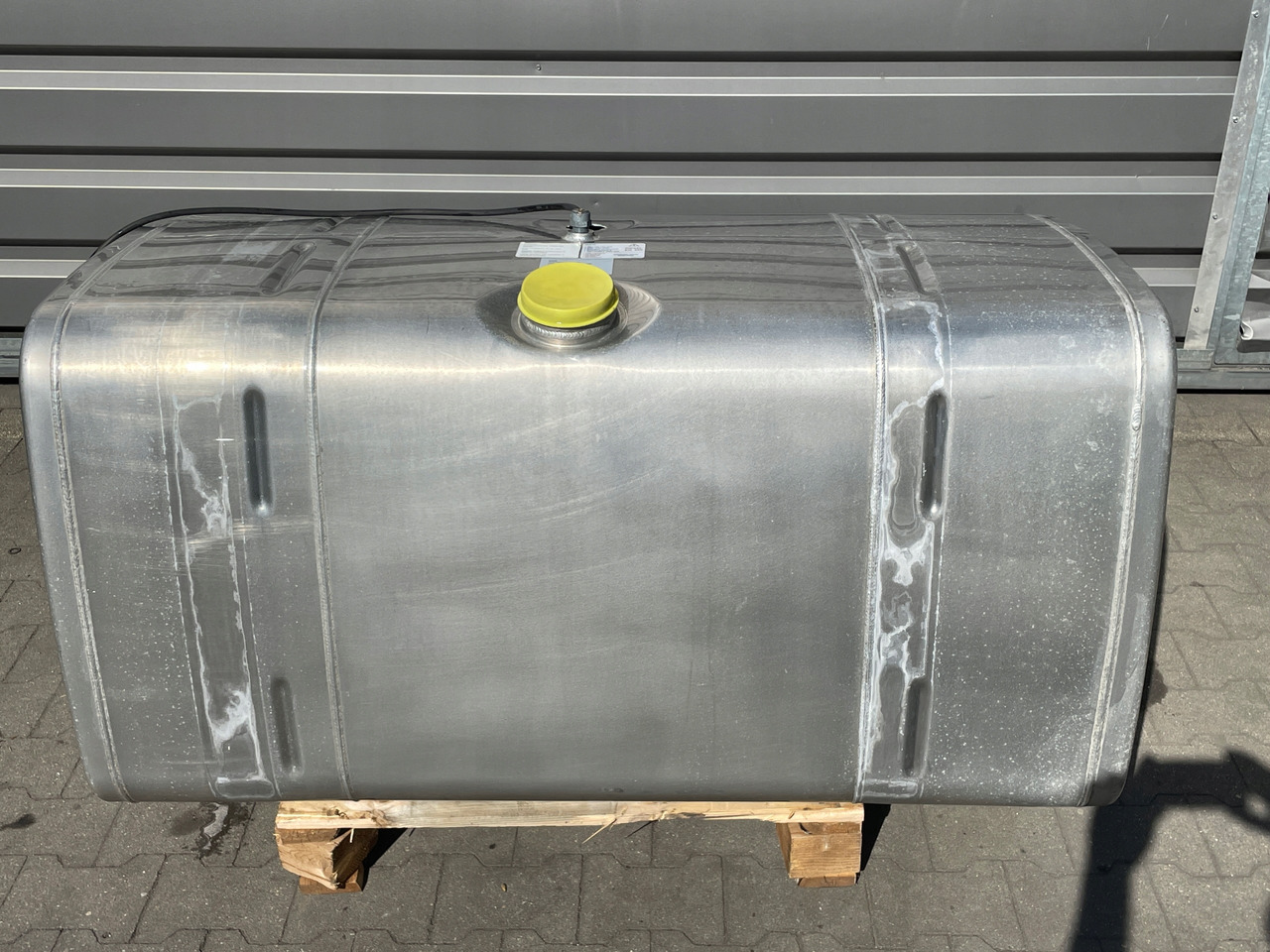 ZBIORNIK NA PALIWO MAN TGX TGS 580 L 81122016684 - Brændstoftank for Lastbil: billede 2 ZBIORNIK NA PALIWO MAN TGX TGS 580 L 81122016684 - Brændstoftank for Lastbil: billede 2