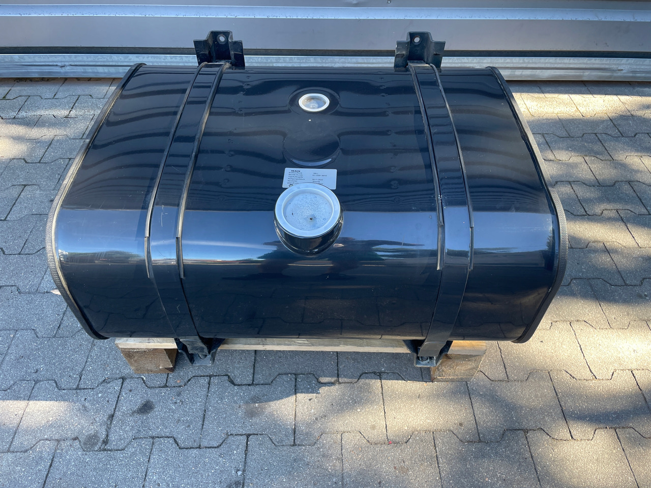 ZBIORNIK PALIWA MAN 150 L , L2000 TGL TGM 81122015818 - NOWY - - Brændstoftank for Lastbil: billede 1 ZBIORNIK PALIWA MAN 150 L , L2000 TGL TGM 81122015818 - NOWY - - Brændstoftank for Lastbil: billede 1