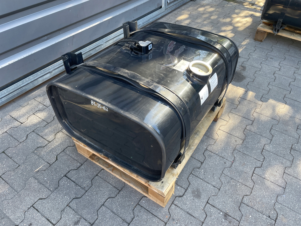 ZBIORNIK PALIWA MAN 150 L , L2000 TGL TGM 81122015818 - Brændstoftank for Lastbil: billede 1 ZBIORNIK PALIWA MAN 150 L , L2000 TGL TGM 81122015818 - Brændstoftank for Lastbil: billede 1