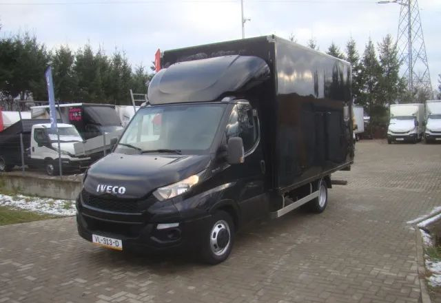 Iveco DAILY 35 C 15 3.0TDI FIRANA Z PRAWEJ STRONY 3.5T DMC WINDA - Varebil med kasse: billede 1 Iveco DAILY 35 C 15 3.0TDI FIRANA Z PRAWEJ STRONY 3.5T DMC WINDA - Varebil med kasse: billede 1