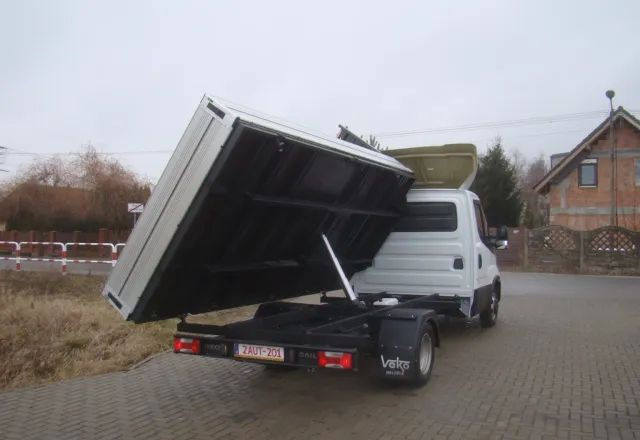Iveco DAILY 35 C 15 3.5T 4.60M 3.5T NA HAKU CLIMATRONIC - Ladbil med tip: billede 5 Iveco DAILY 35 C 15 3.5T 4.60M 3.5T NA HAKU CLIMATRONIC - Ladbil med tip: billede 5