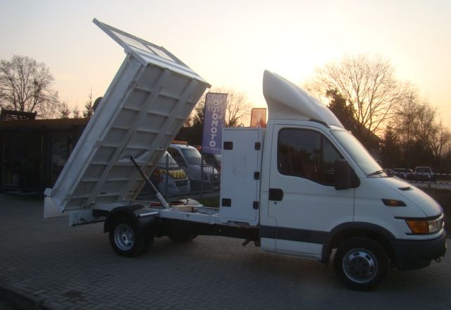 Iveco DAILY 40 C 12 - Ladbil med tip: billede 4 Iveco DAILY 40 C 12 - Ladbil med tip: billede 4