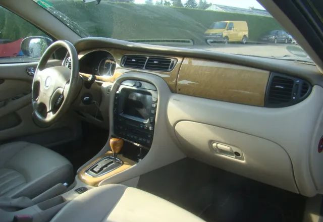 Sedan Jaguar X-Type: billede 10 Sedan Jaguar X-Type: billede 10