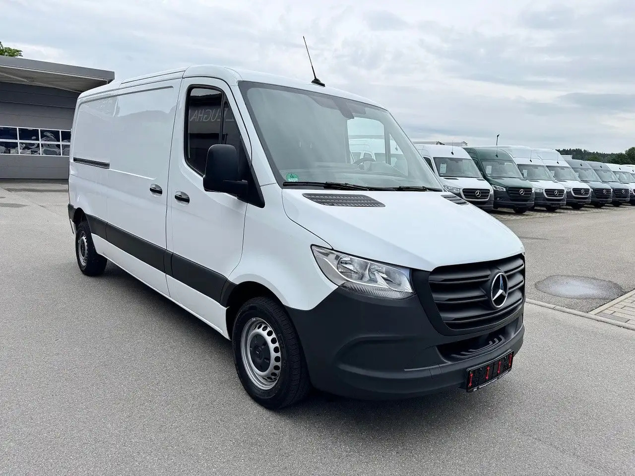 Mercedes-Benz Sprinter 215 CDI Flach Lang Klima FWD - Varevogn: billede 2 Mercedes-Benz Sprinter 215 CDI Flach Lang Klima FWD - Varevogn: billede 2