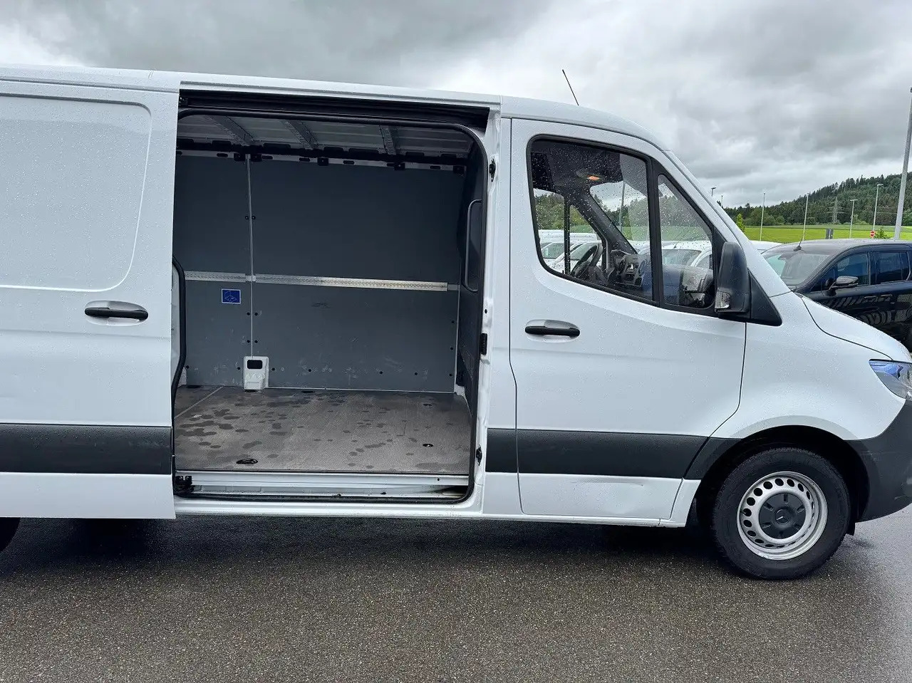 Varevogn Mercedes-Benz Sprinter 215 CDI Flach Lang Klima FWD: billede 8