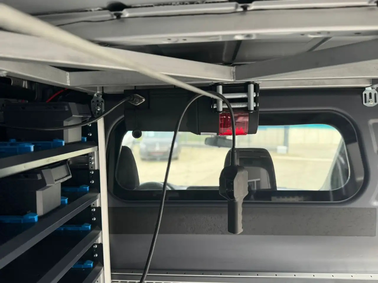 Varevogn Mercedes-Benz Sprinter 317 CDI Flach Lang Silber Klima MBUX: billede 15