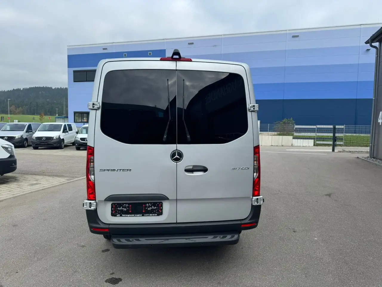 Varevogn Mercedes-Benz Sprinter 317 CDI Flach Lang Silber Klima MBUX: billede 13