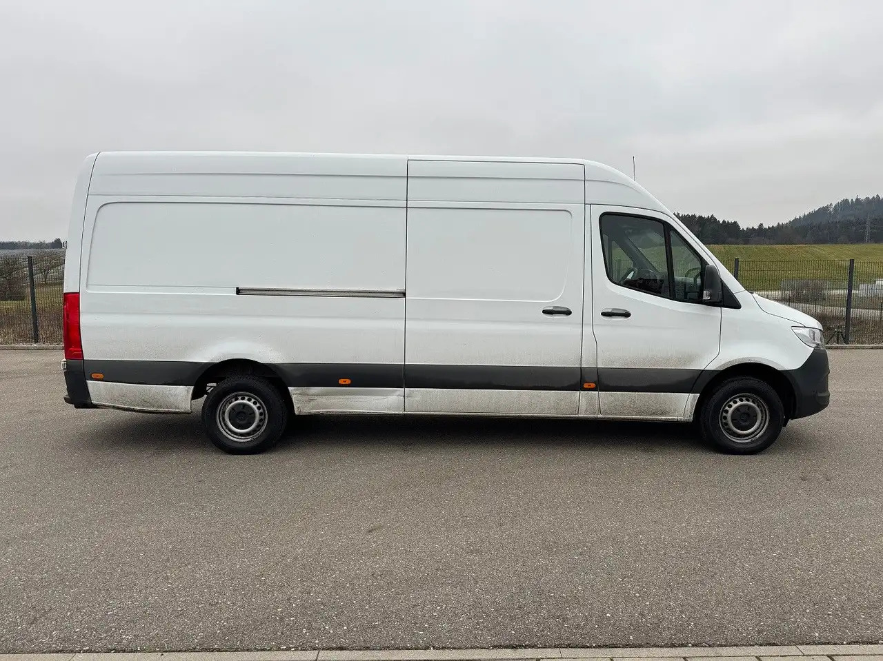 Mercedes-Benz Sprinter 317 CDI Maxi Lang Hoch Klima AHK MBUX - Varevogn: billede 4 Mercedes-Benz Sprinter 317 CDI Maxi Lang Hoch Klima AHK MBUX - Varevogn: billede 4
