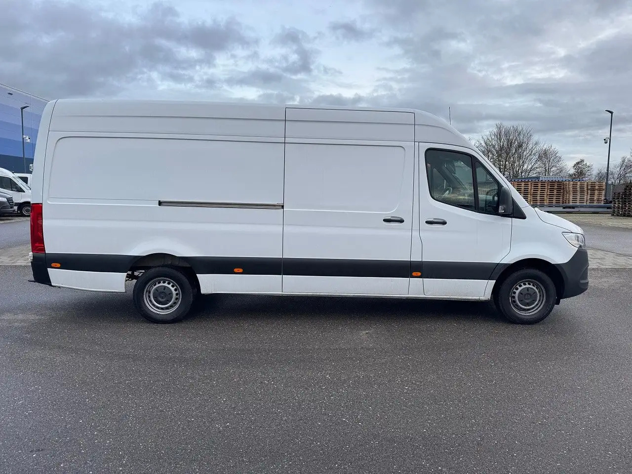 Mercedes-Benz Sprinter 317 CDI Maxi Lang Klima MBUX AHK - Varevogn: billede 4 Mercedes-Benz Sprinter 317 CDI Maxi Lang Klima MBUX AHK - Varevogn: billede 4