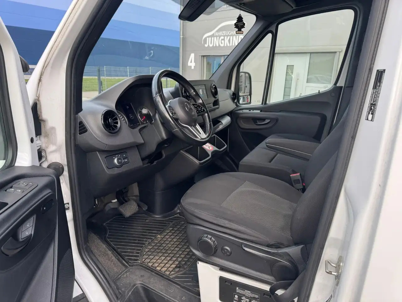 Mercedes-Benz Sprinter 317 CDI Maxi Lang LED MBUX Klima - Varevogn: billede 3 Mercedes-Benz Sprinter 317 CDI Maxi Lang LED MBUX Klima - Varevogn: billede 3