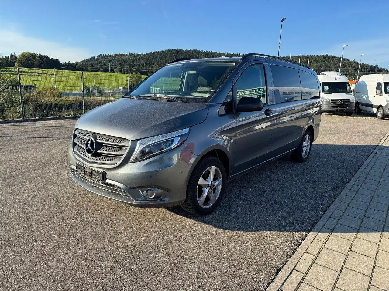 Mercedes-Benz Vito Tourer 119 CDI Edition 4x4 Lang - Bil: billede 1 Mercedes-Benz Vito Tourer 119 CDI Edition 4x4 Lang - Bil: billede 1