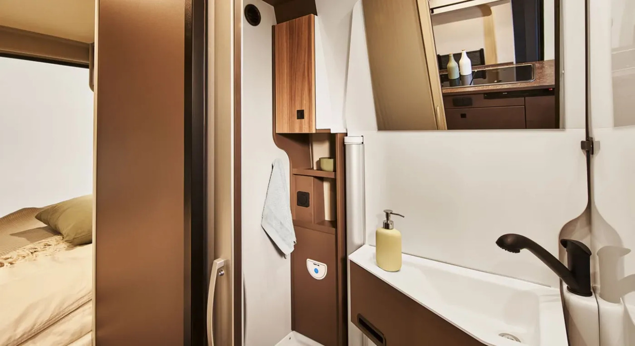 Bürstner B66 C 600 B 66 Voll ausgestattet - Camper van: billede 4 Bürstner B66 C 600 B 66 Voll ausgestattet - Camper van: billede 4