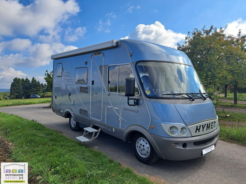 HYMER / ERIBA / HYMERCAR B-Klasse 504 Hubbett Solar Sog Markise - Helintegreret autocamper: billede 1 HYMER / ERIBA / HYMERCAR B-Klasse 504 Hubbett Solar Sog Markise - Helintegreret autocamper: billede 1