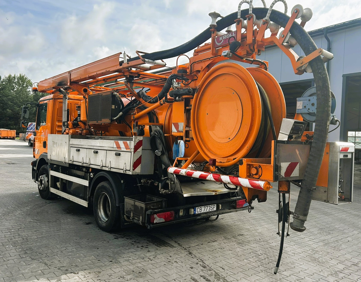 MAN TGM 15.240 - Slamsugemaskine: billede 1 MAN TGM 15.240 - Slamsugemaskine: billede 1