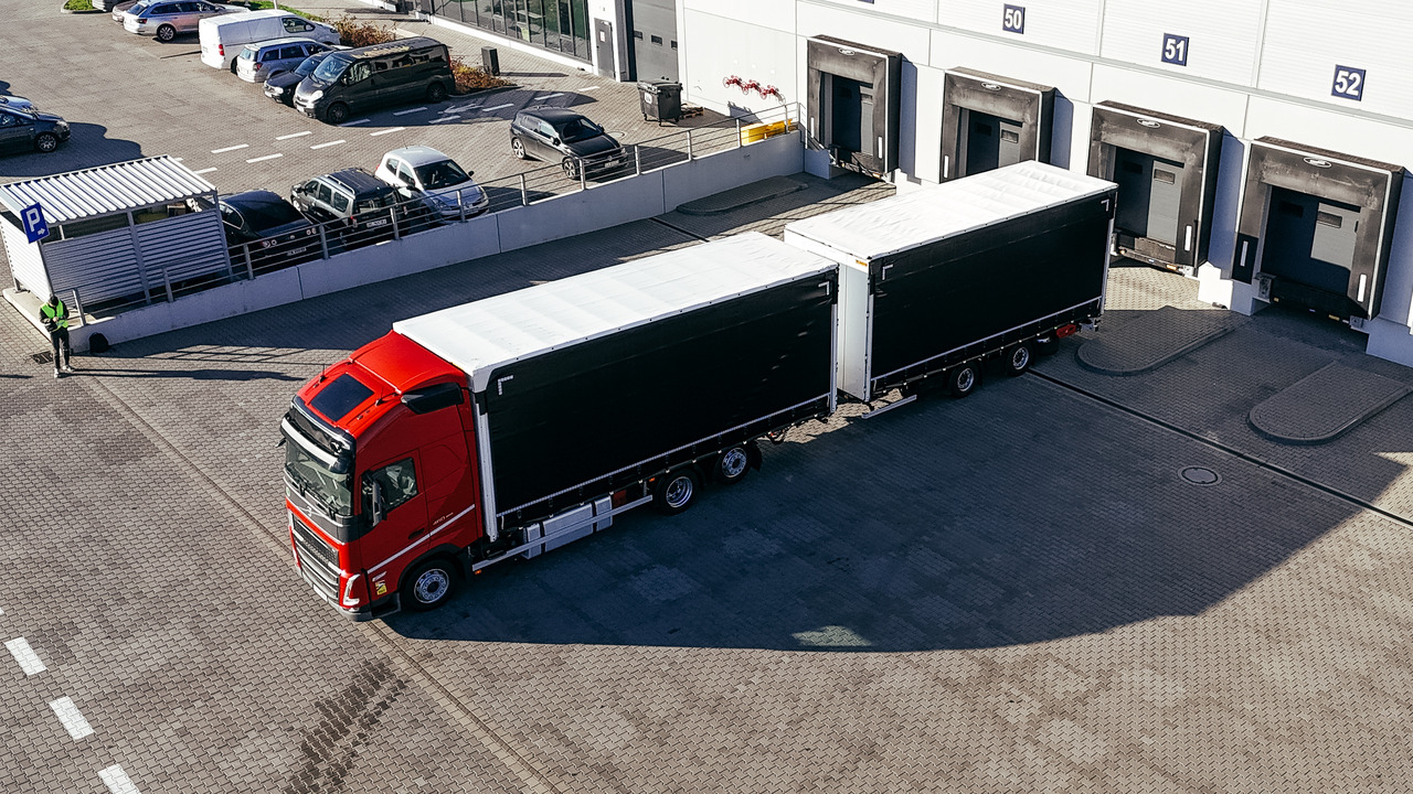 Volvo FH - Lastbil med presenning: billede 5 Volvo FH - Lastbil med presenning: billede 5