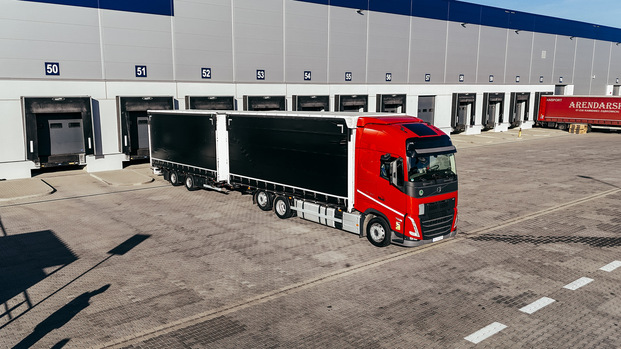 Volvo FH - Lastbil med presenning: billede 2 Volvo FH - Lastbil med presenning: billede 2