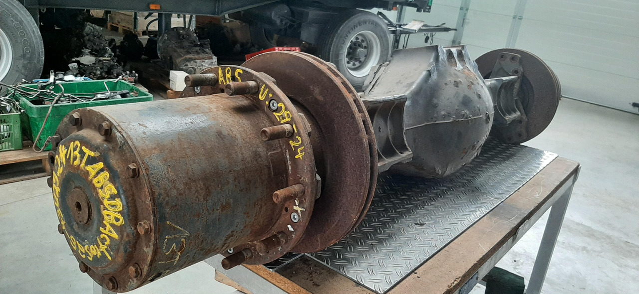 Gebrauchte DB Actros 26 - 43, Außenplanetenachse, ABS, 13 Tonnen, Artikel - Nr. : 81.99999 - 9999 - Bagaksel for Lastbil: billede 3 Gebrauchte DB Actros 26 - 43, Außenplanetenachse, ABS, 13 Tonnen, Artikel - Nr. : 81.99999 - 9999 - Bagaksel for Lastbil: billede 3
