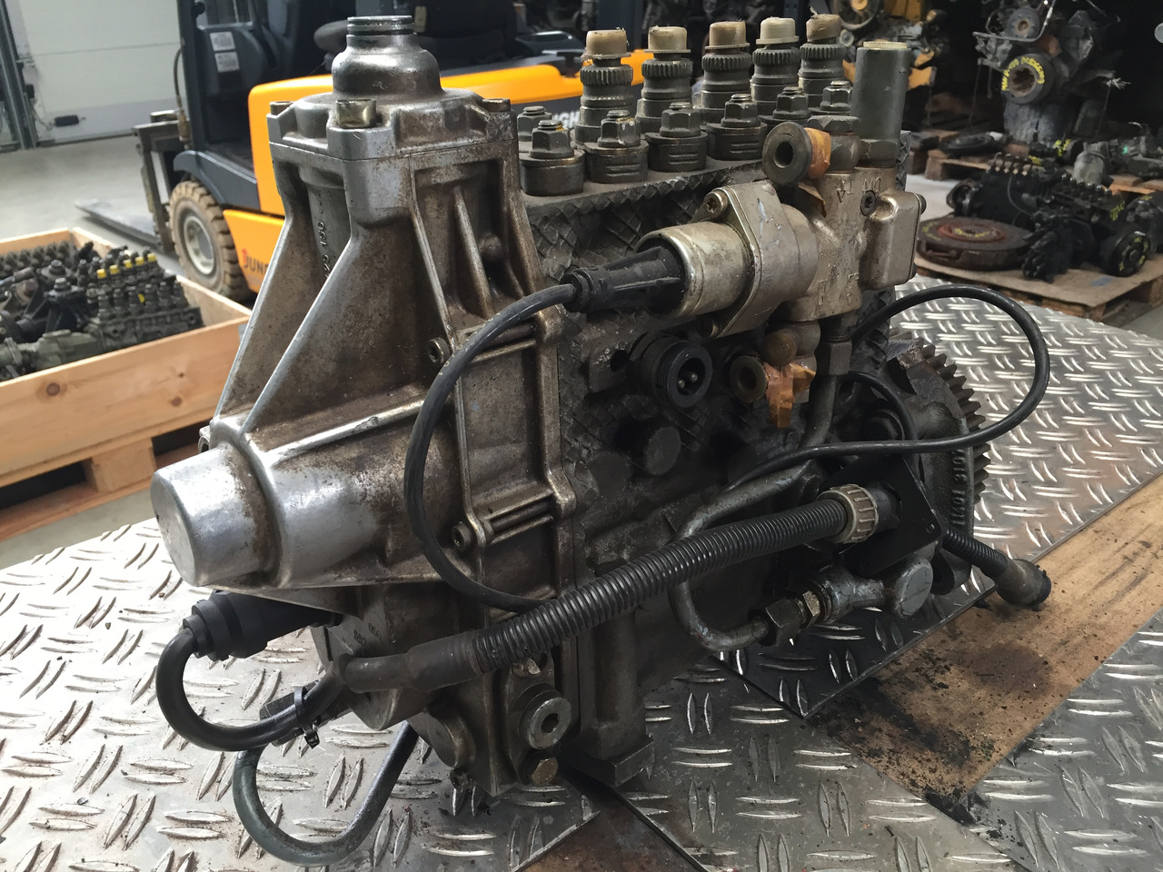 Gebrauchte Einspritzpumpe MAN, Bosch - Nr. : 0402 795 202, MAN 51.11103 - 7405 - Brændstofpumpe for Lastbil: billede 2 Gebrauchte Einspritzpumpe MAN, Bosch - Nr. : 0402 795 202, MAN 51.11103 - 7405 - Brændstofpumpe for Lastbil: billede 2