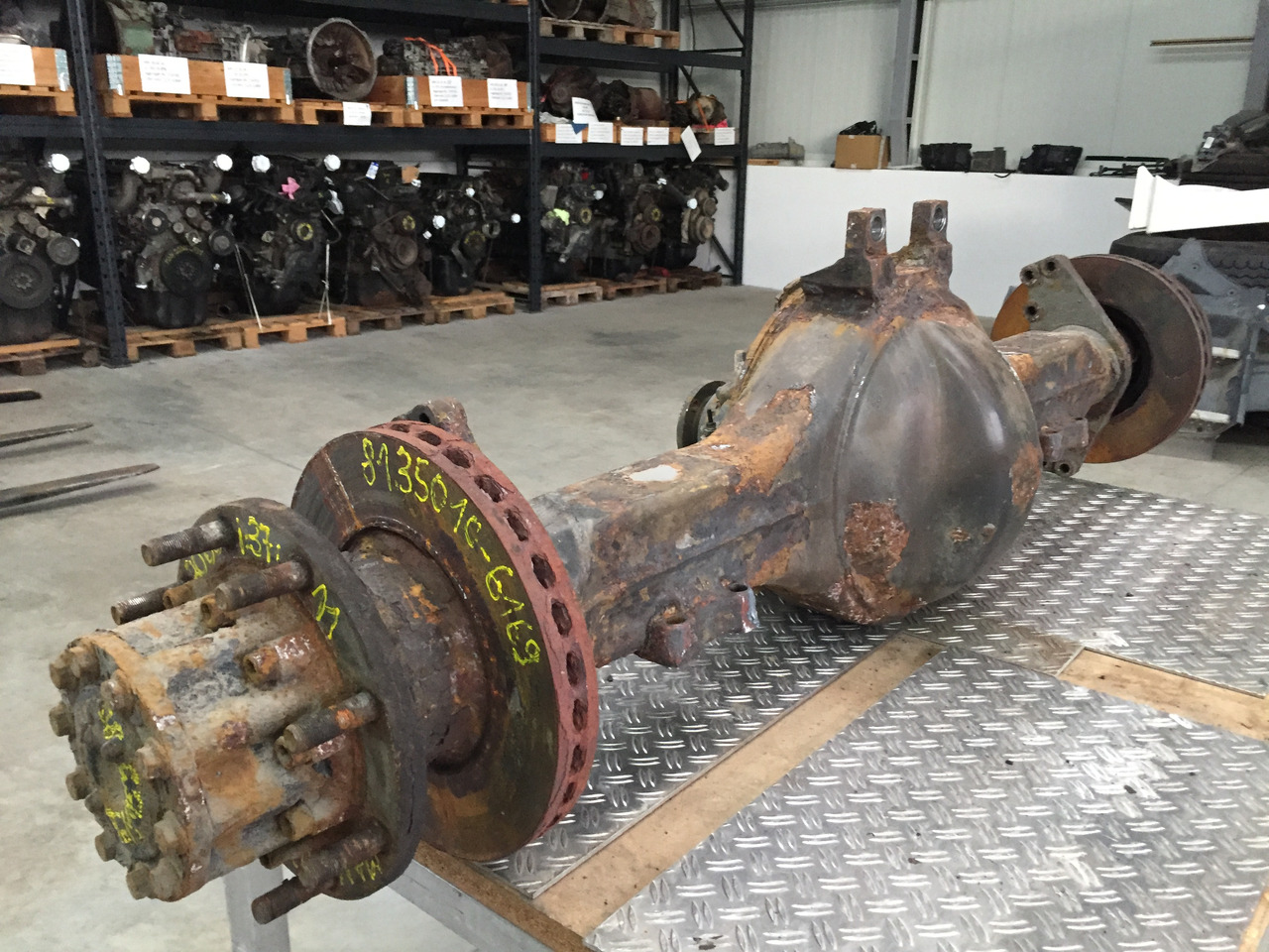 Gebrauchte Hinterachse MAN TGM 15.280, Typ : HY 11 3000, Artikel - Nr. : 81.35010 - 6169 - Bagaksel for Lastbil: billede 2 Gebrauchte Hinterachse MAN TGM 15.280, Typ : HY 11 3000, Artikel - Nr. : 81.35010 - 6169 - Bagaksel for Lastbil: billede 2