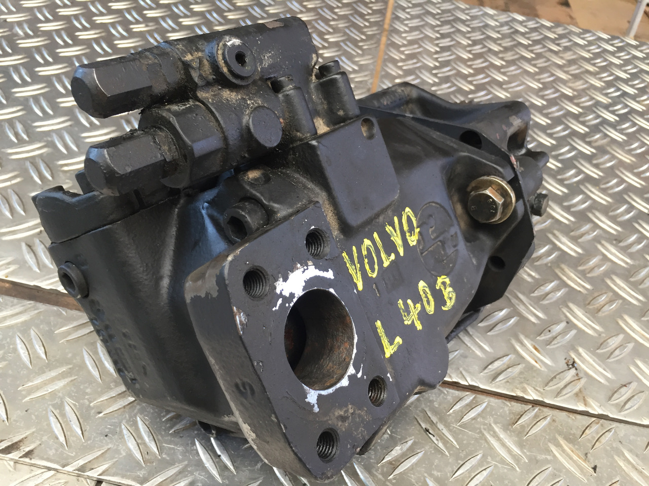 Hydraulikpumpe for Lastbil Gebrauchte Hydraulikpumpe / Lenkung VOLVO Radlader L40 B, Artikel - Nr. : 1534604: billede 12