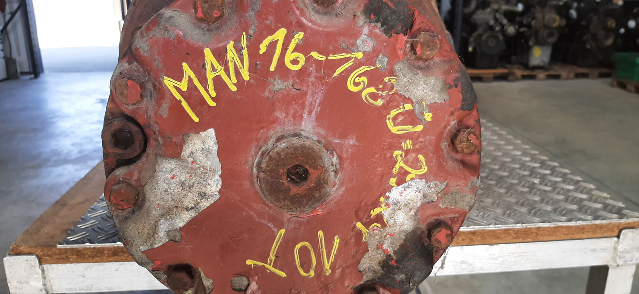 Gebrauchte MAN 16.168, Planetenachse, Artikel - Nr. : 81.99999 - 9999 - Bagaksel for Lastbil: billede 4 Gebrauchte MAN 16.168, Planetenachse, Artikel - Nr. : 81.99999 - 9999 - Bagaksel for Lastbil: billede 4