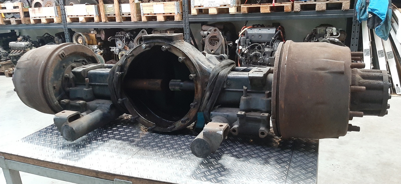 Gebrauchte MAN 18.272 Hypoidachse, HY 11 75 ( Achskörper ), Artikel - Nr. : 81.99999 - 9999 - Bagaksel for Lastbil: billede 4 Gebrauchte MAN 18.272 Hypoidachse, HY 11 75 ( Achskörper ), Artikel - Nr. : 81.99999 - 9999 - Bagaksel for Lastbil: billede 4