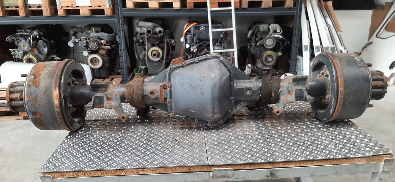 Gebrauchte MAN 8.150, Hinterachse, Artikel - Nr. : 81.99999 - 9999 - Bagaksel for Lastbil: billede 4 Gebrauchte MAN 8.150, Hinterachse, Artikel - Nr. : 81.99999 - 9999 - Bagaksel for Lastbil: billede 4