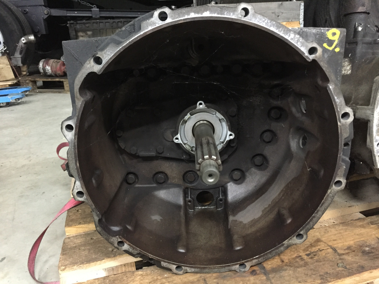 Gebrauchtes Getriebe MAN TGL 8.180, Typ : S6 - 850 TO LL, Artikel - Nr. : 81.32004 - 6139 - Gearkasse for Lastbil: billede 1 Gebrauchtes Getriebe MAN TGL 8.180, Typ : S6 - 850 TO LL, Artikel - Nr. : 81.32004 - 6139 - Gearkasse for Lastbil: billede 1