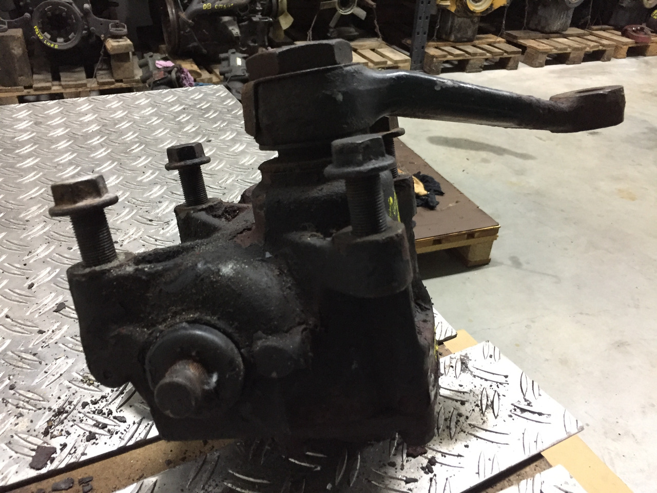 Gebrauchtes Lenkgetriebe MAN, 8.136, Artikel - Nr.: 81.9999 - 9999 - Styrehus for Lastbil: billede 2 Gebrauchtes Lenkgetriebe MAN, 8.136, Artikel - Nr.: 81.9999 - 9999 - Styrehus for Lastbil: billede 2