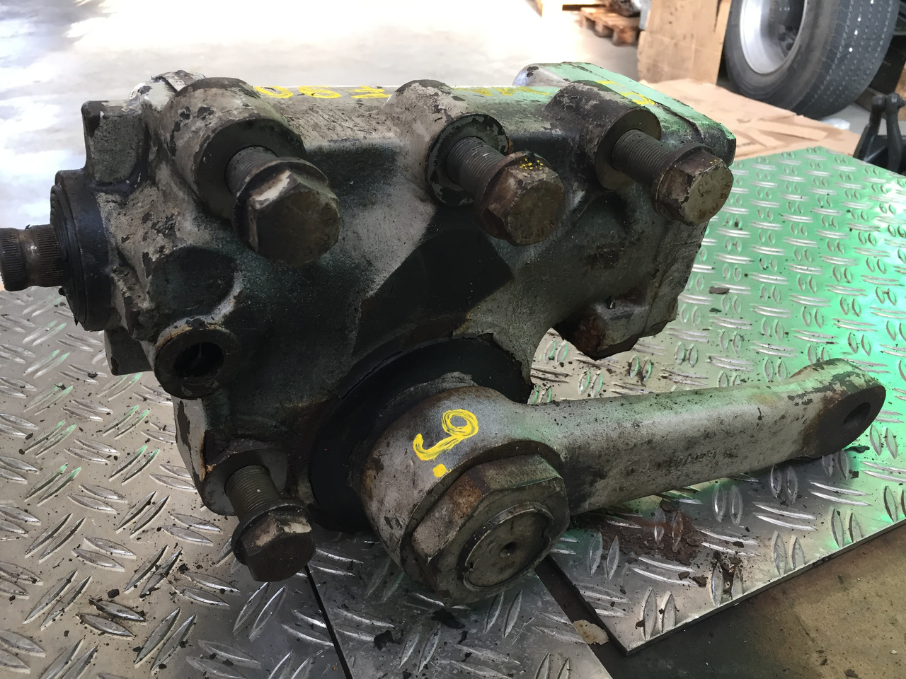 Gebrauchtes Lenkgetriebe MAN F90, 17.232, Artikel - Nr.: 81.9999 - 9999 - Styrehus for Lastbil: billede 4 Gebrauchtes Lenkgetriebe MAN F90, 17.232, Artikel - Nr.: 81.9999 - 9999 - Styrehus for Lastbil: billede 4