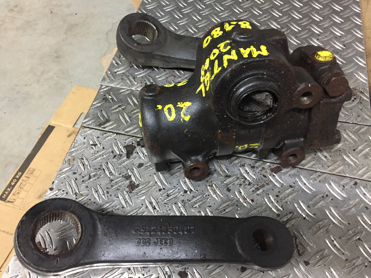 Gebrauchtes Lenkgetriebe MAN TGL, 8.180, Artikel - Nr.: 81.9999 - 9999 - Styrehus for Lastbil: billede 5 Gebrauchtes Lenkgetriebe MAN TGL, 8.180, Artikel - Nr.: 81.9999 - 9999 - Styrehus for Lastbil: billede 5