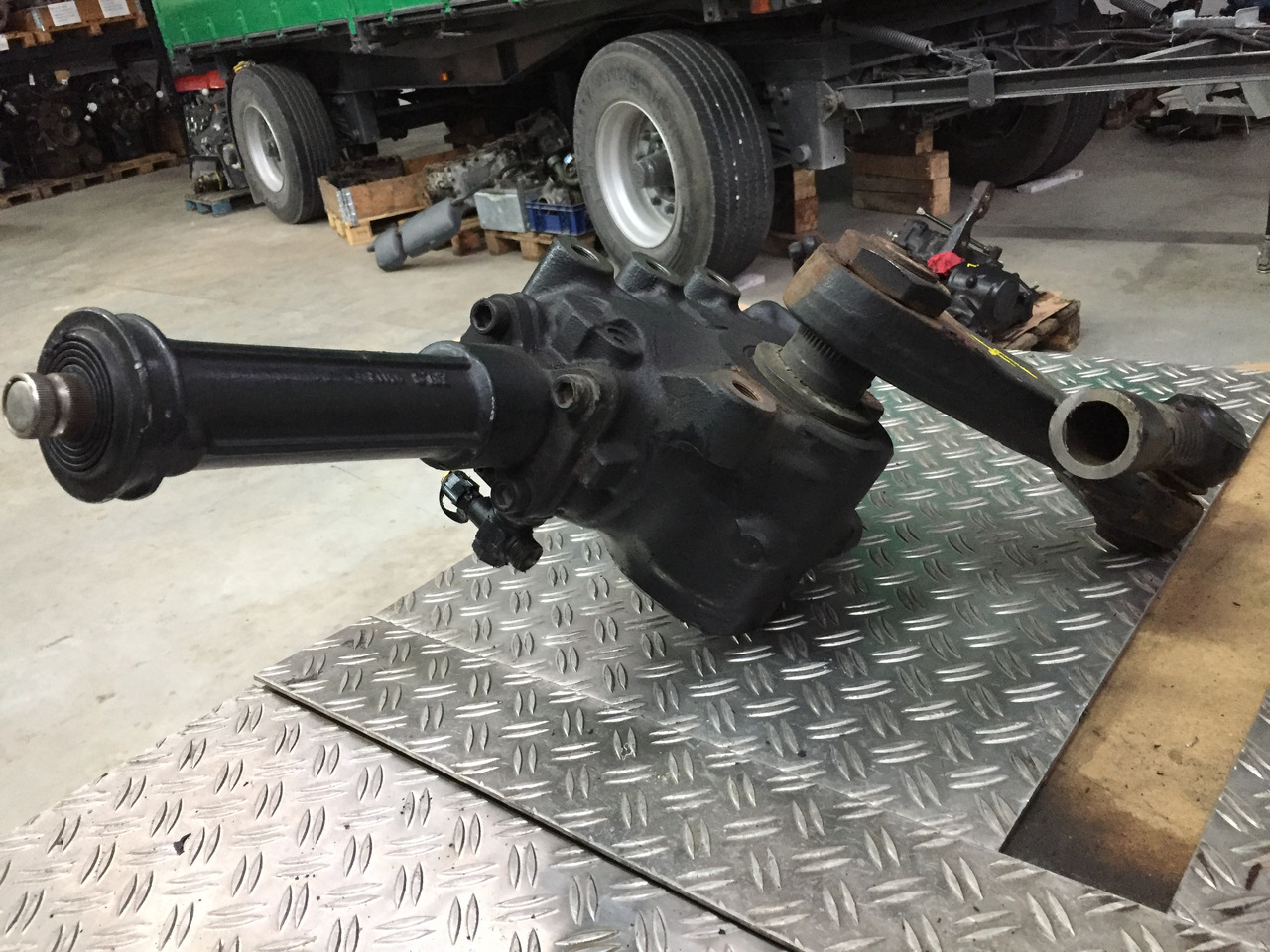 Gebrauchtes Lenkgetriebe MAN TGX 26.480 XXL, Artikel - Nr.: 81.46200 - 6541 - Styrehus for Lastbil: billede 4 Gebrauchtes Lenkgetriebe MAN TGX 26.480 XXL, Artikel - Nr.: 81.46200 - 6541 - Styrehus for Lastbil: billede 4