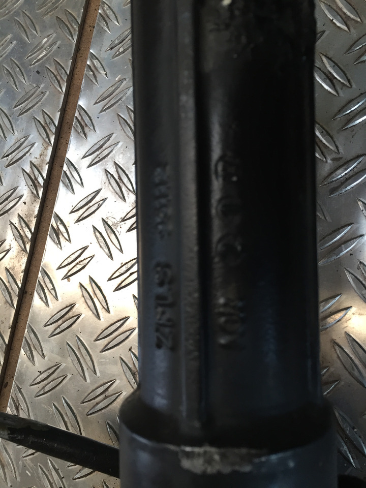 Gebrauchtes Lenkgetriebe, mechanisch, MAN TGA 26.440 XXL, Artikel - Nr. : 81.46200 - 6427 - Styrehus for Lastbil: billede 4 Gebrauchtes Lenkgetriebe, mechanisch, MAN TGA 26.440 XXL, Artikel - Nr. : 81.46200 - 6427 - Styrehus for Lastbil: billede 4