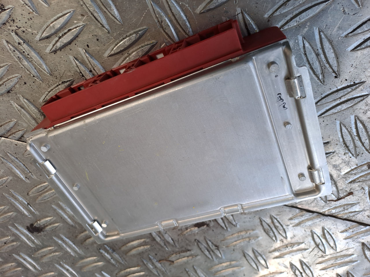 Gebrauchtes MAN TGX 26.440 Steuergerät Intarder, Artikel - Nr.: 81.25810 - 6023 - Kontrol blok for Lastbil: billede 4 Gebrauchtes MAN TGX 26.440 Steuergerät Intarder, Artikel - Nr.: 81.25810 - 6023 - Kontrol blok for Lastbil: billede 4